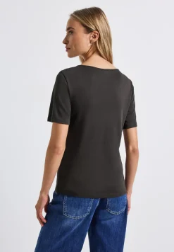 T-Shirt mit Herzausschnitt