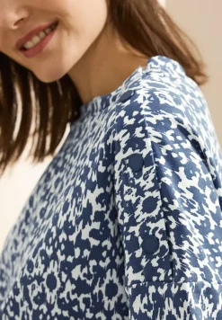T-Shirt mit Knopfdetail