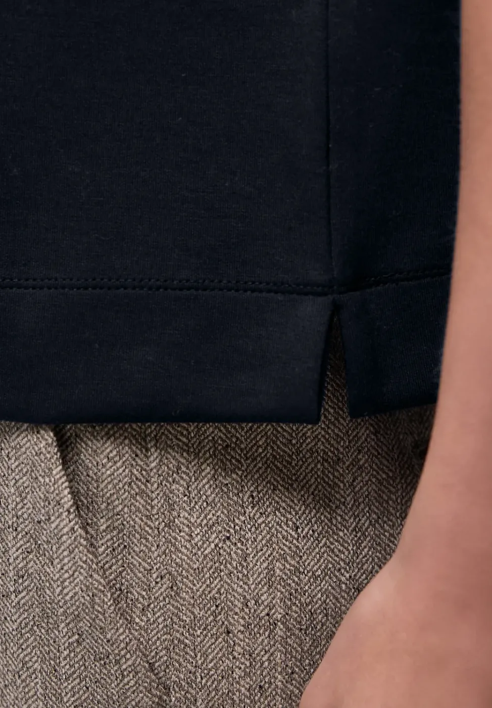 T-Shirt mit Kontrastdetail