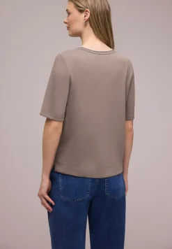 T-Shirt mit Kontrastdetail