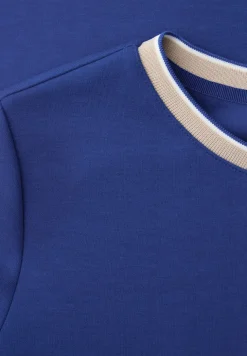 T-Shirt mit Kontrastdetail