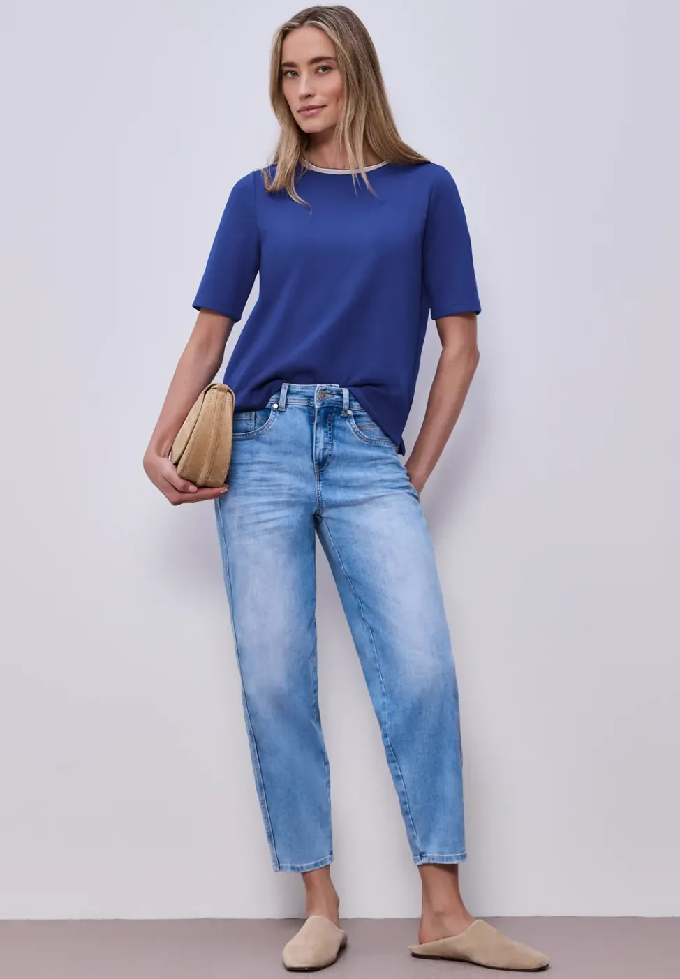 T-Shirt mit Kontrastdetail
