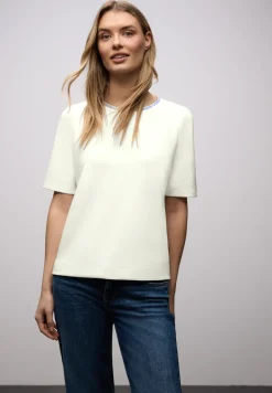 T-Shirt mit Kontrastdetail