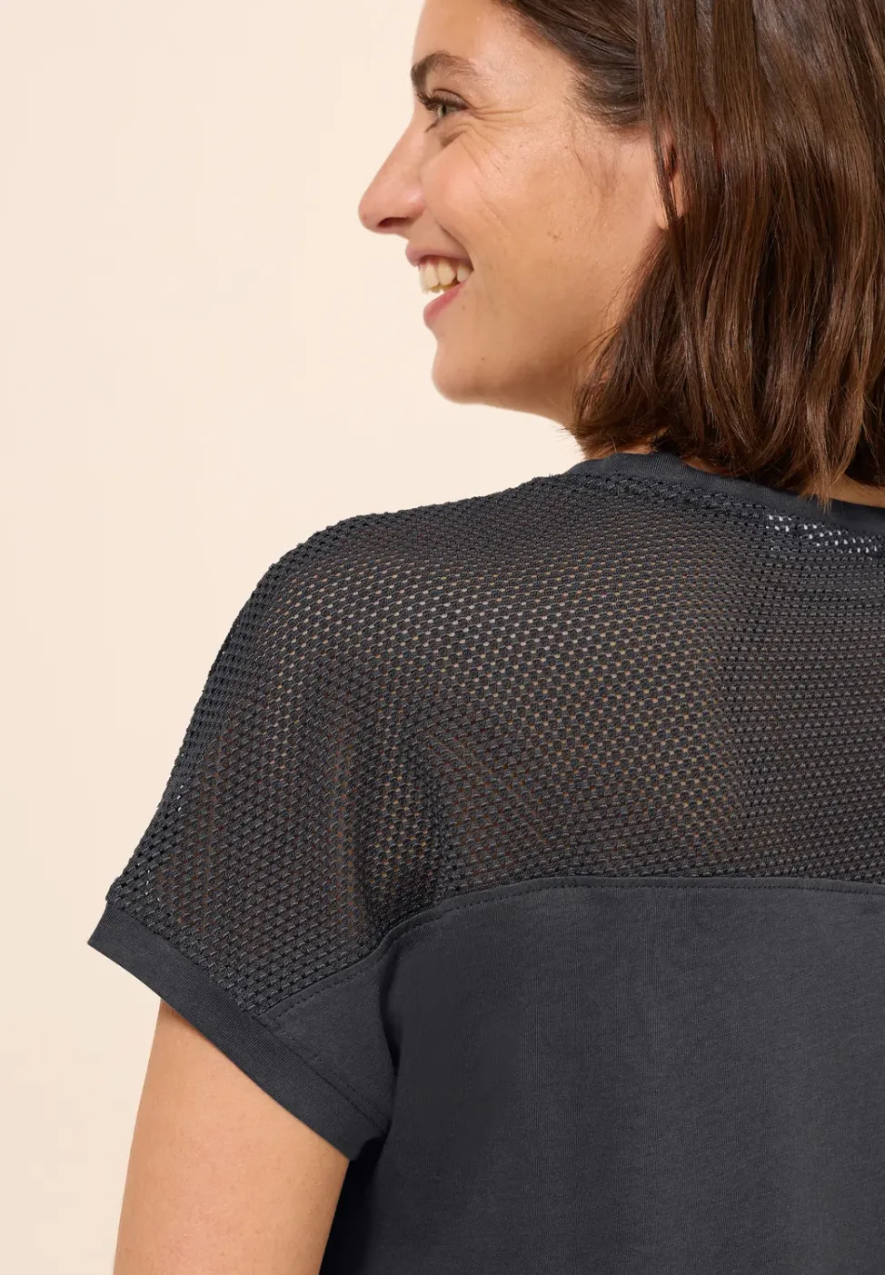 T-Shirt mit Meshdetail