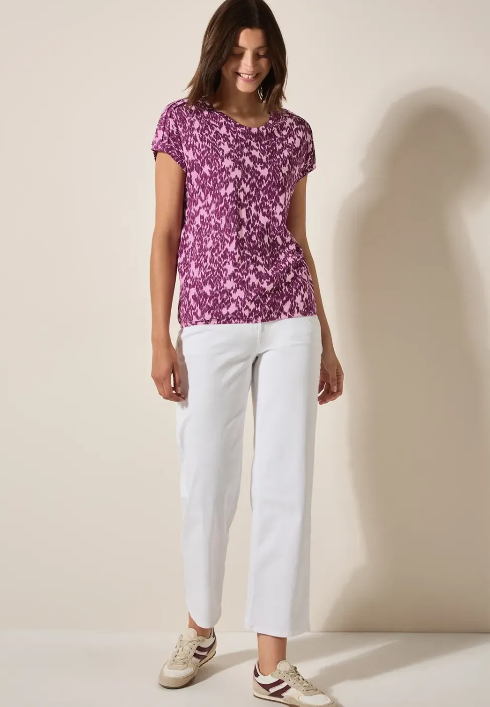 T-Shirt mit Minimal Print