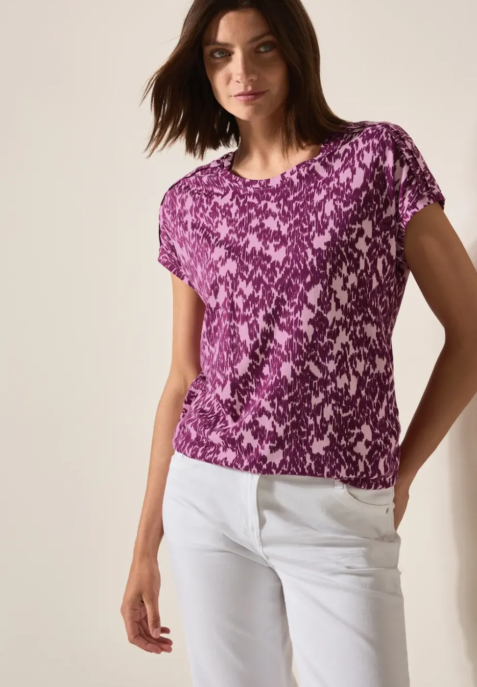 T-Shirt mit Minimal Print