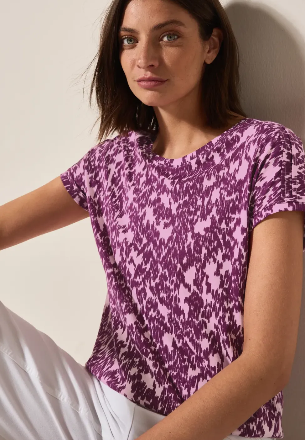 T-Shirt mit Minimal Print