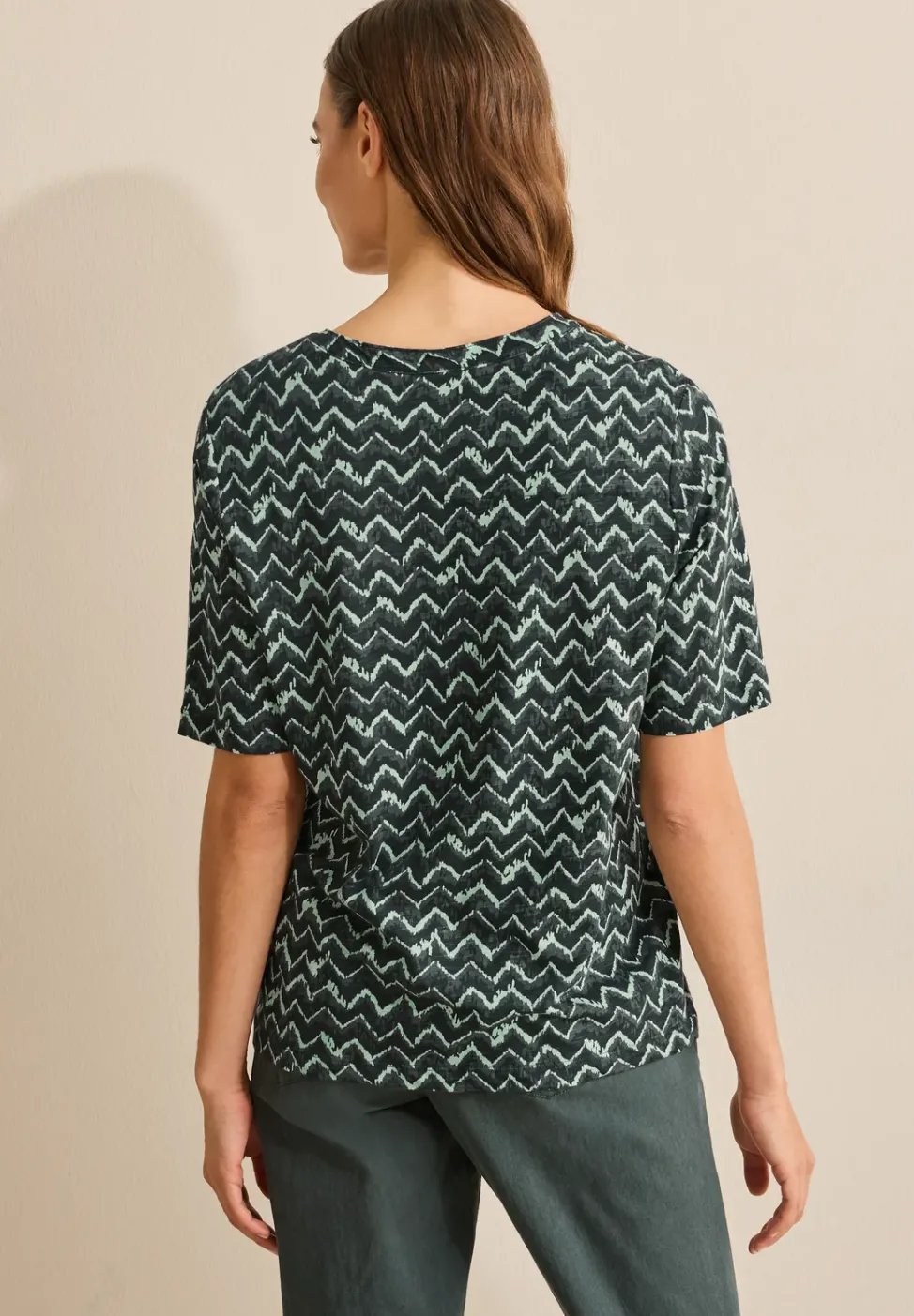 T-Shirt mit Minimal Print