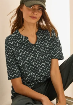T-Shirt mit Minimal Print