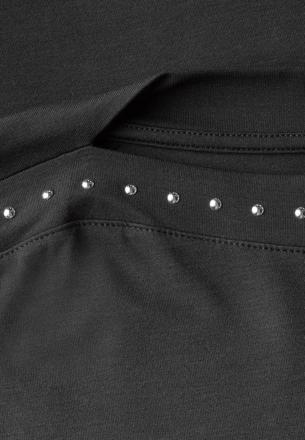 T-Shirt mit Nieten