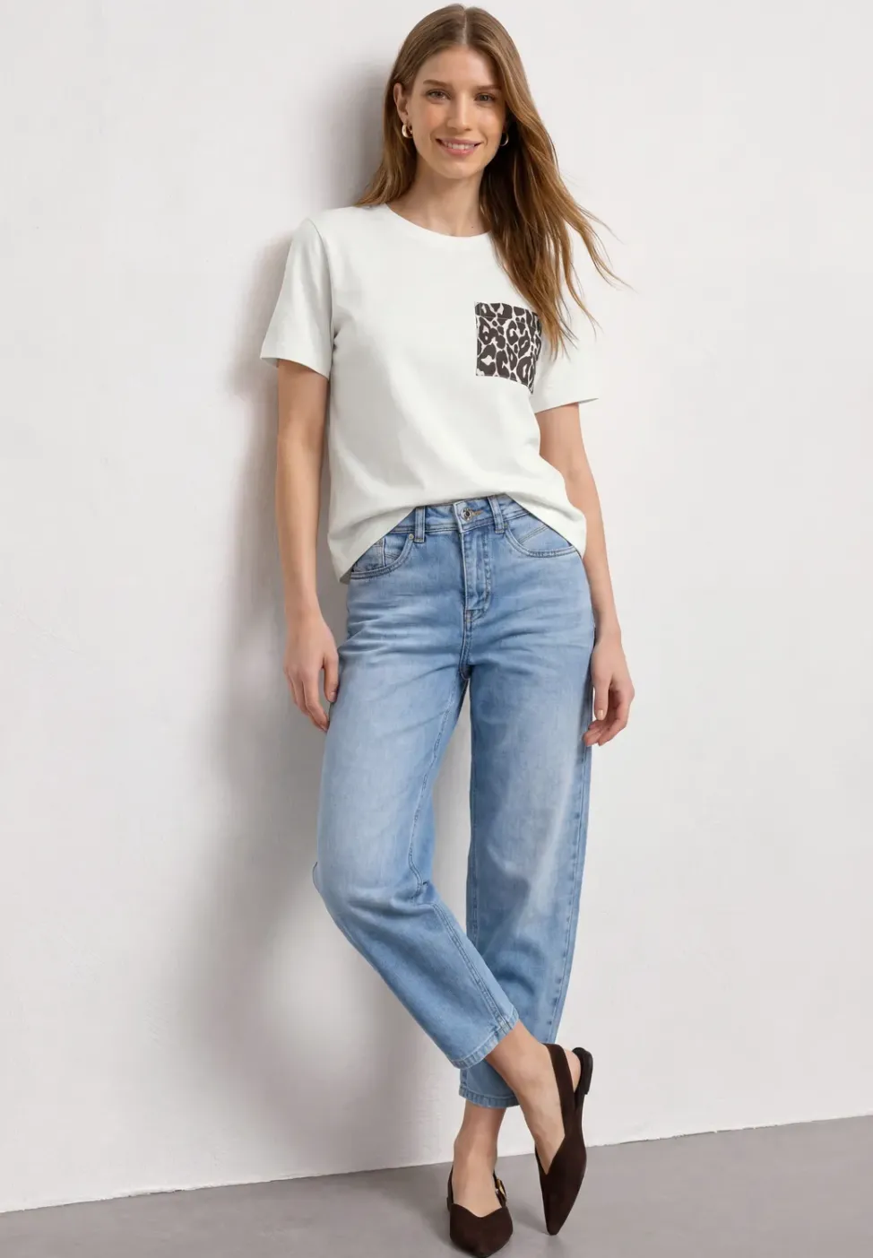 T-Shirt mit Rundhals und Brusttasche