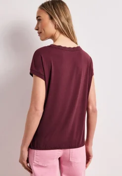 T-Shirt mit Rundhals und Deko-Tape