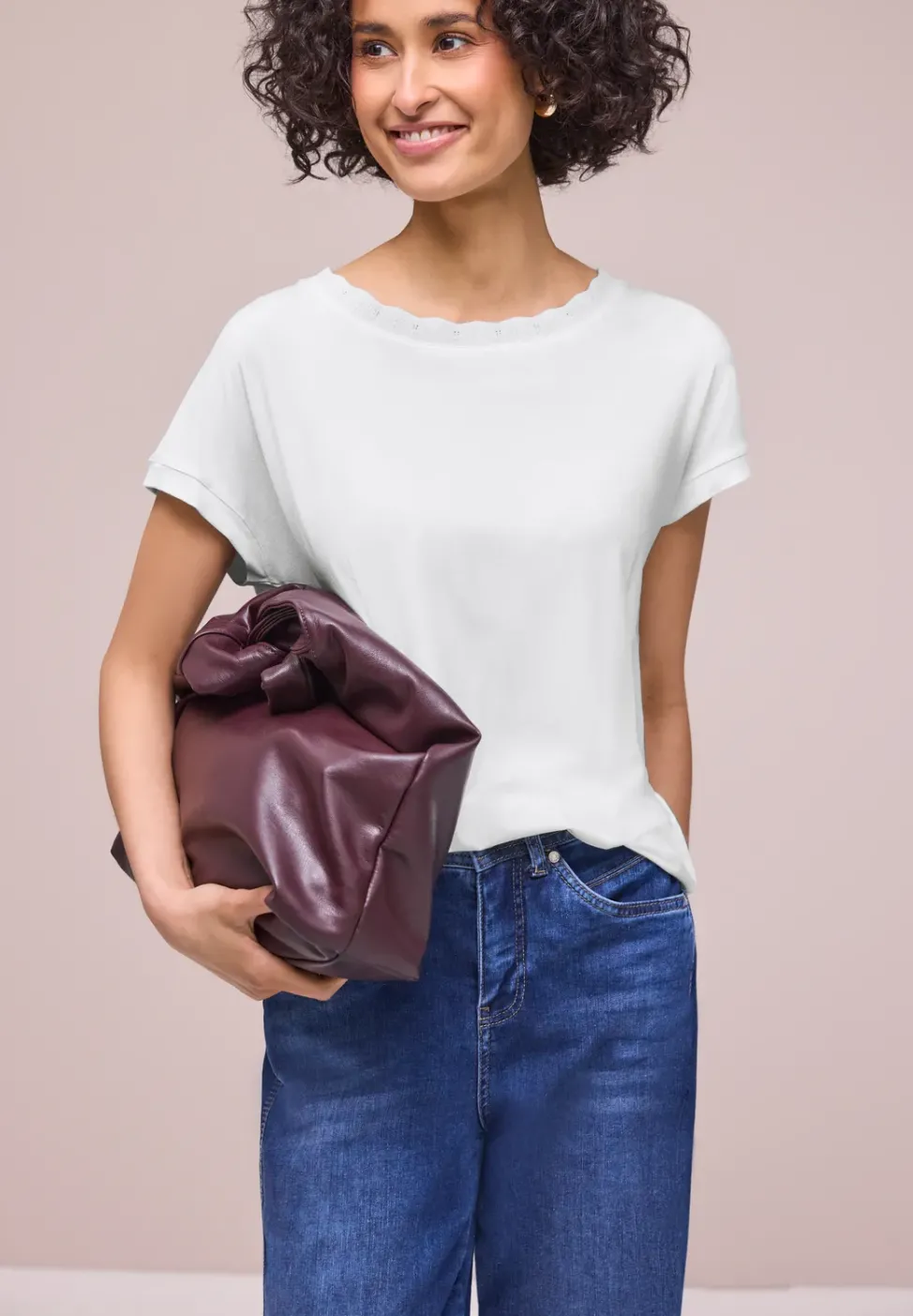 T-Shirt mit Rundhals und Deko-Tape