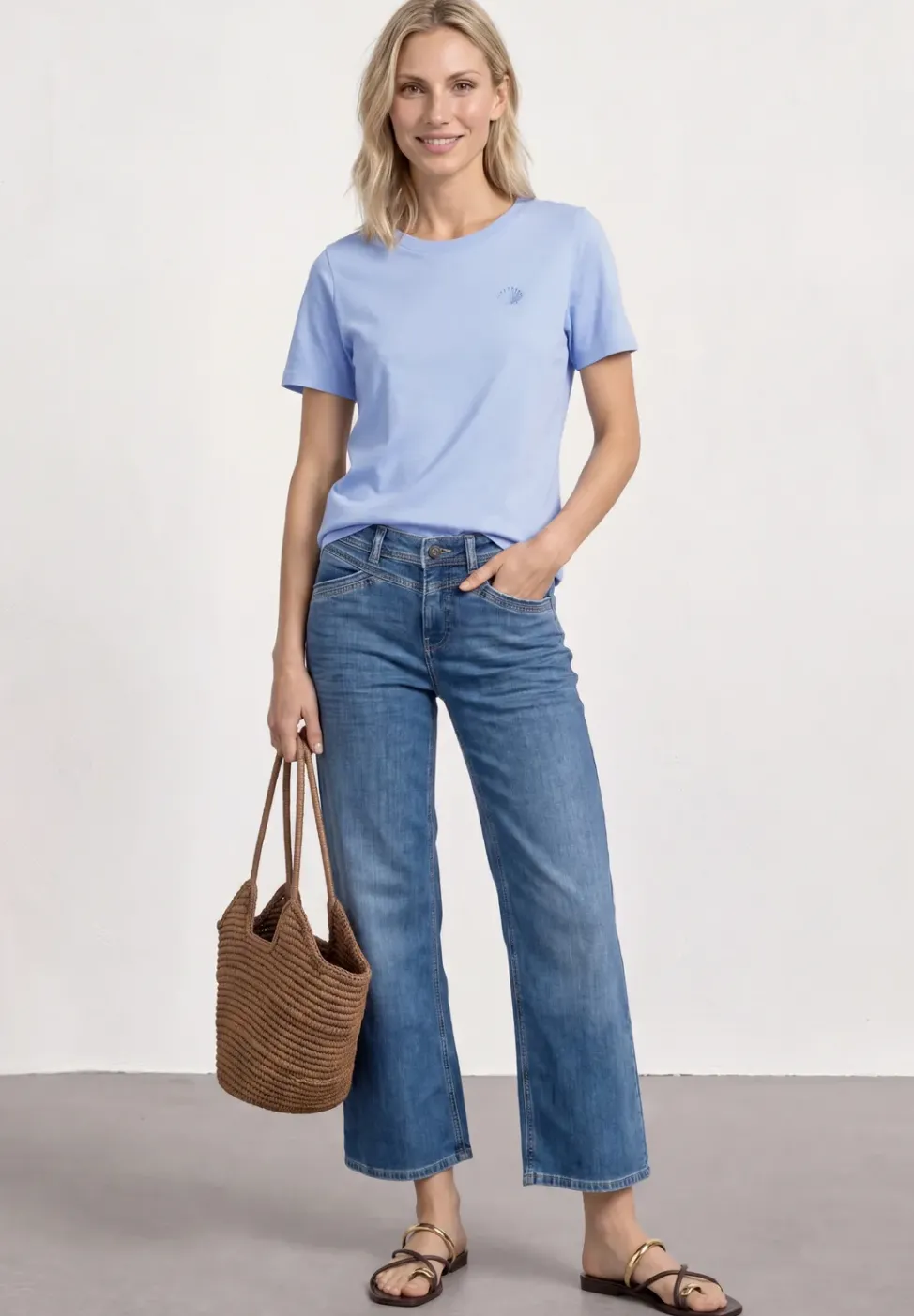T-Shirt mit Rundhals und Embroidery Detail