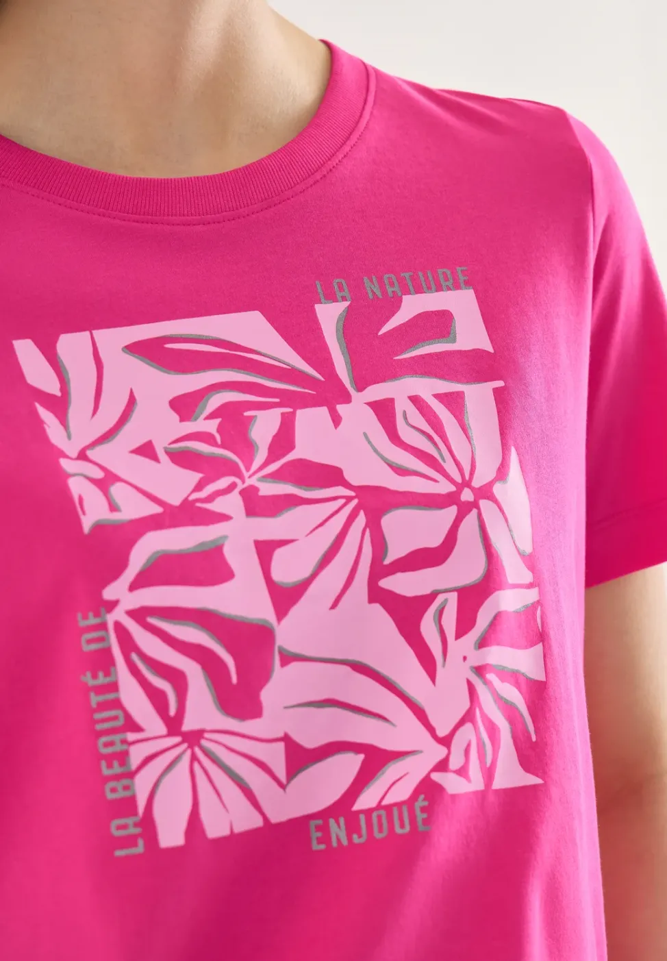 T-Shirt mit Rundhals und Frontprint