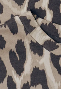 T-Shirt mit Rundhals und gerafftem Ärmel