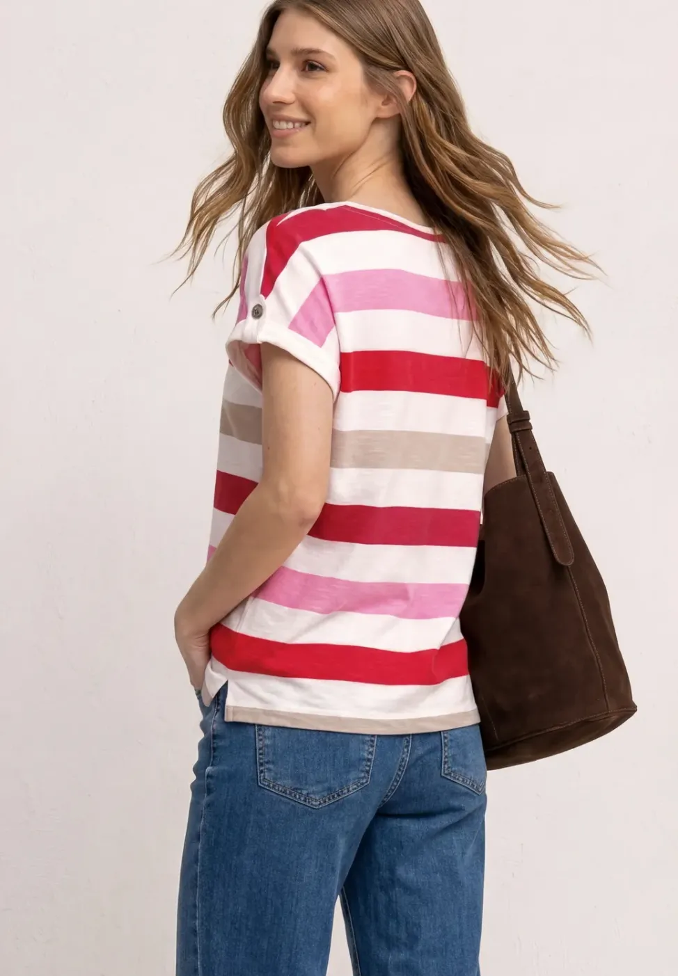 T-Shirt mit Rundhals und Knopfdetails
