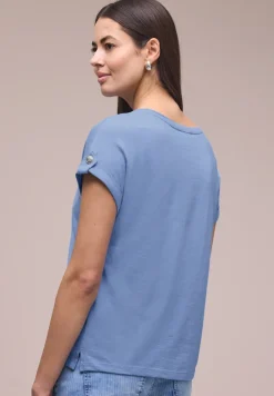 T-Shirt mit Rundhals und Knopfdetails