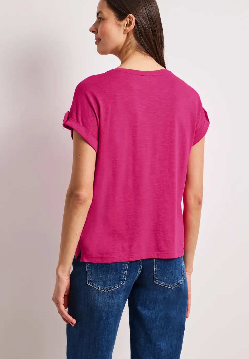 T-Shirt mit Rundhals und Knopfdetails