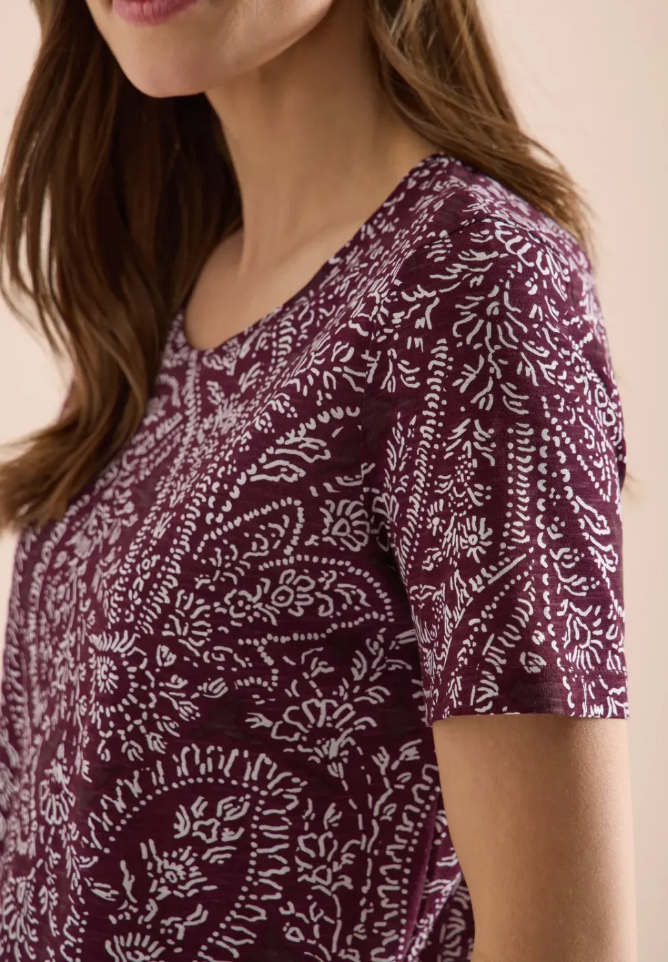 T-Shirt mit Rundhals und Minimal Print