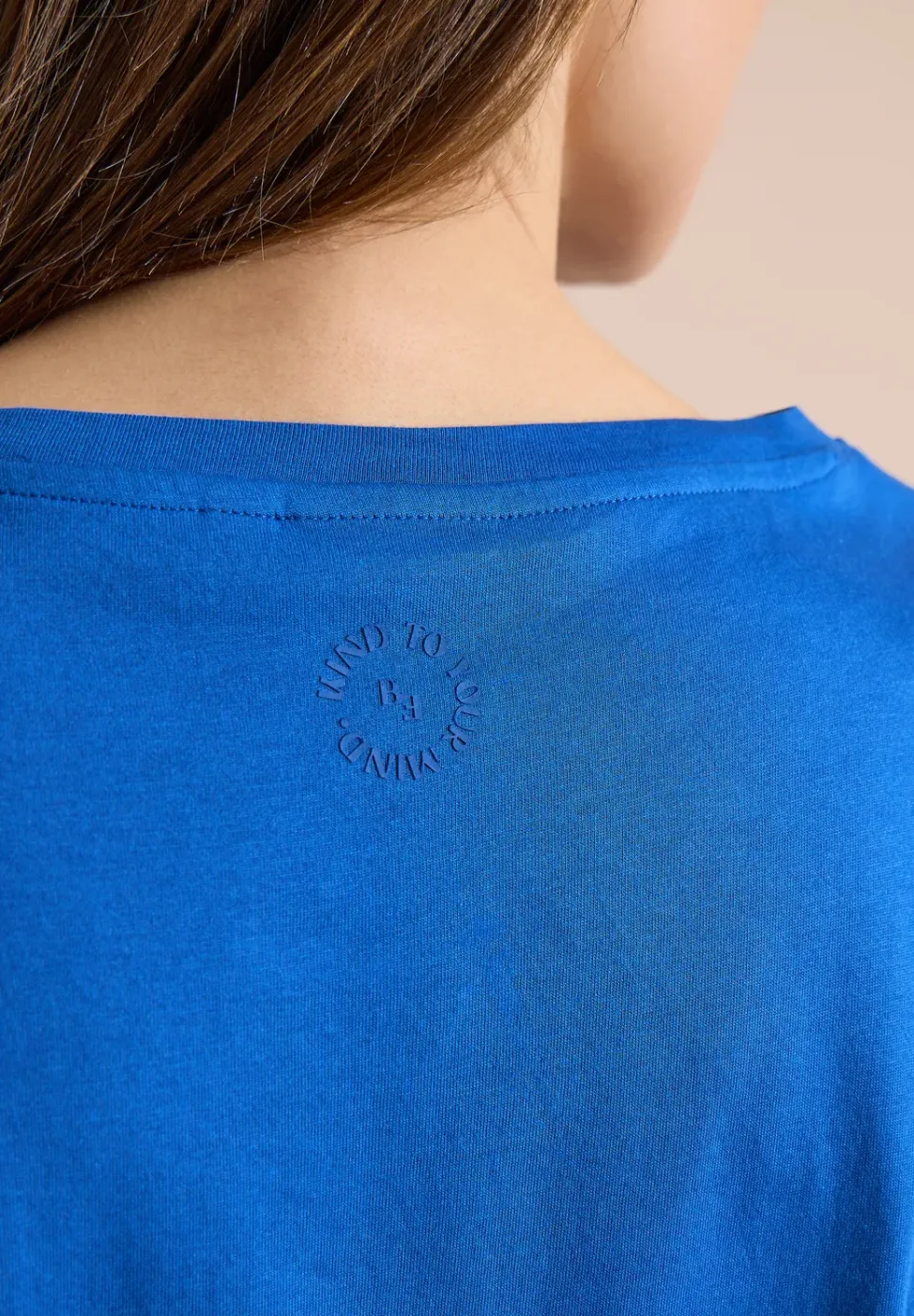 T-Shirt mit Rundhals und Turn-Up-Detail