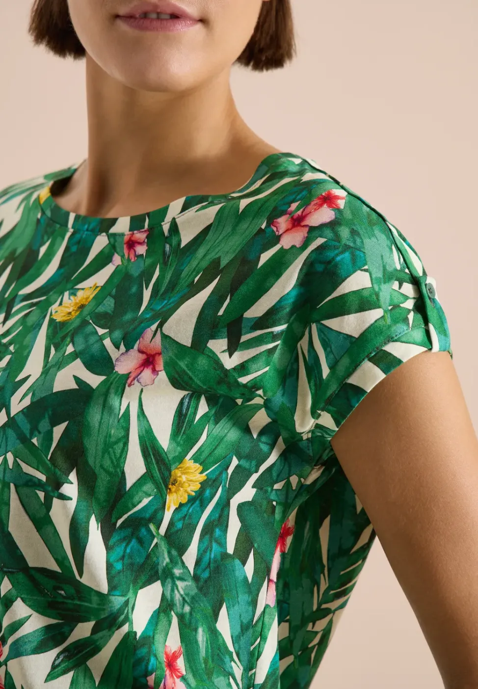 T-Shirt mit Rundhals und Turn-Up-Detail