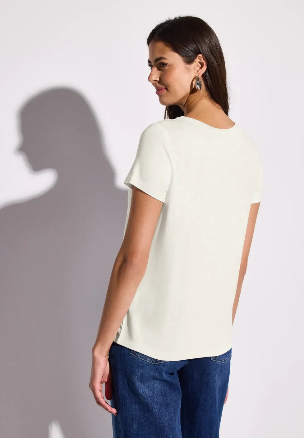 T-Shirt mit Schmucksteinen