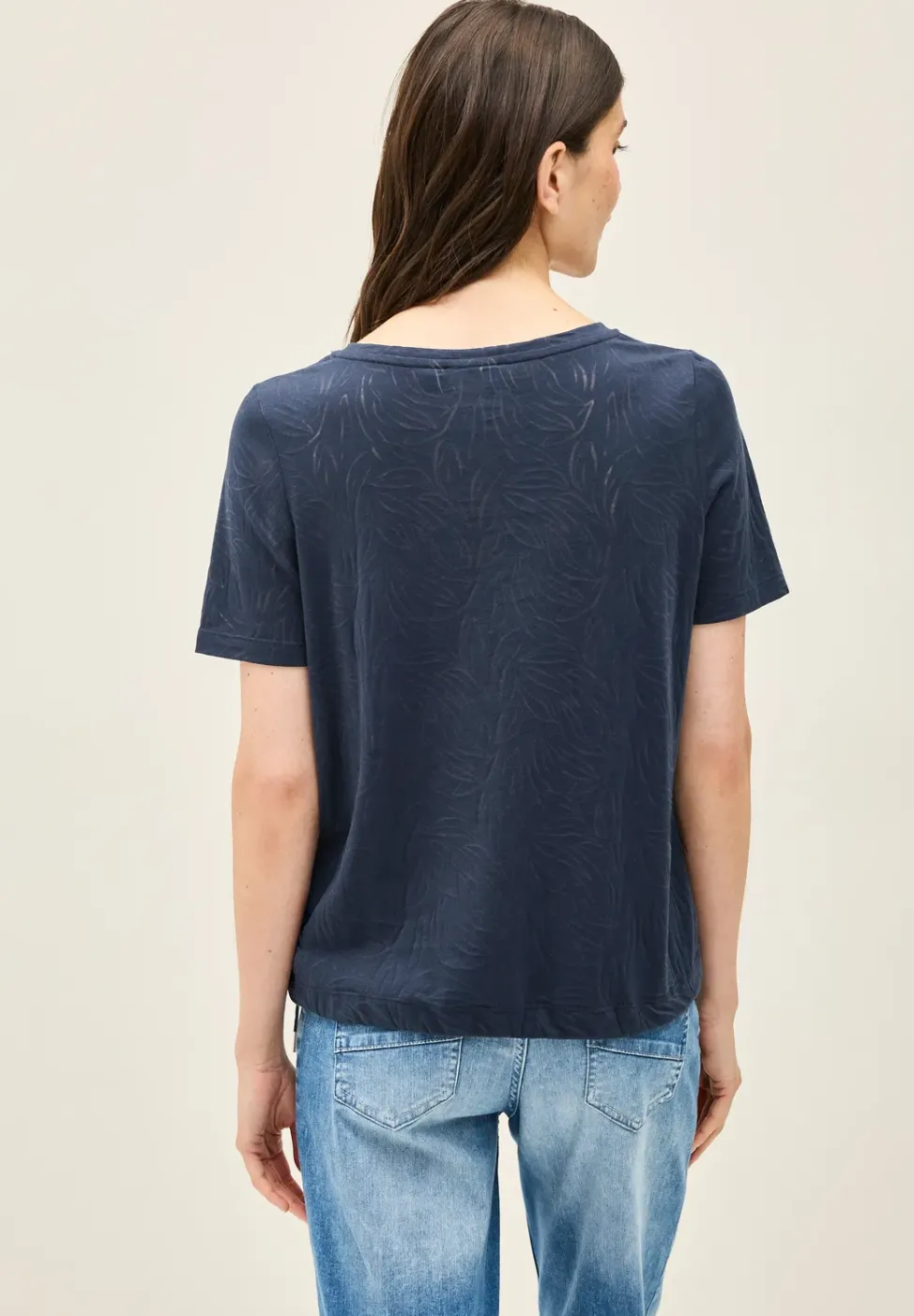 T-Shirt mit Schmucksteinen