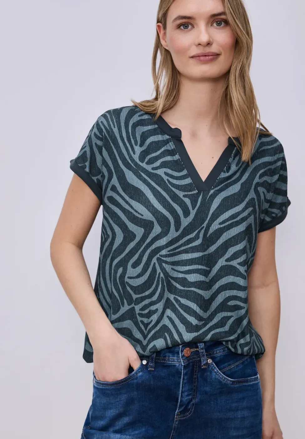 T-Shirt mit Split Neck und Elastiksaum