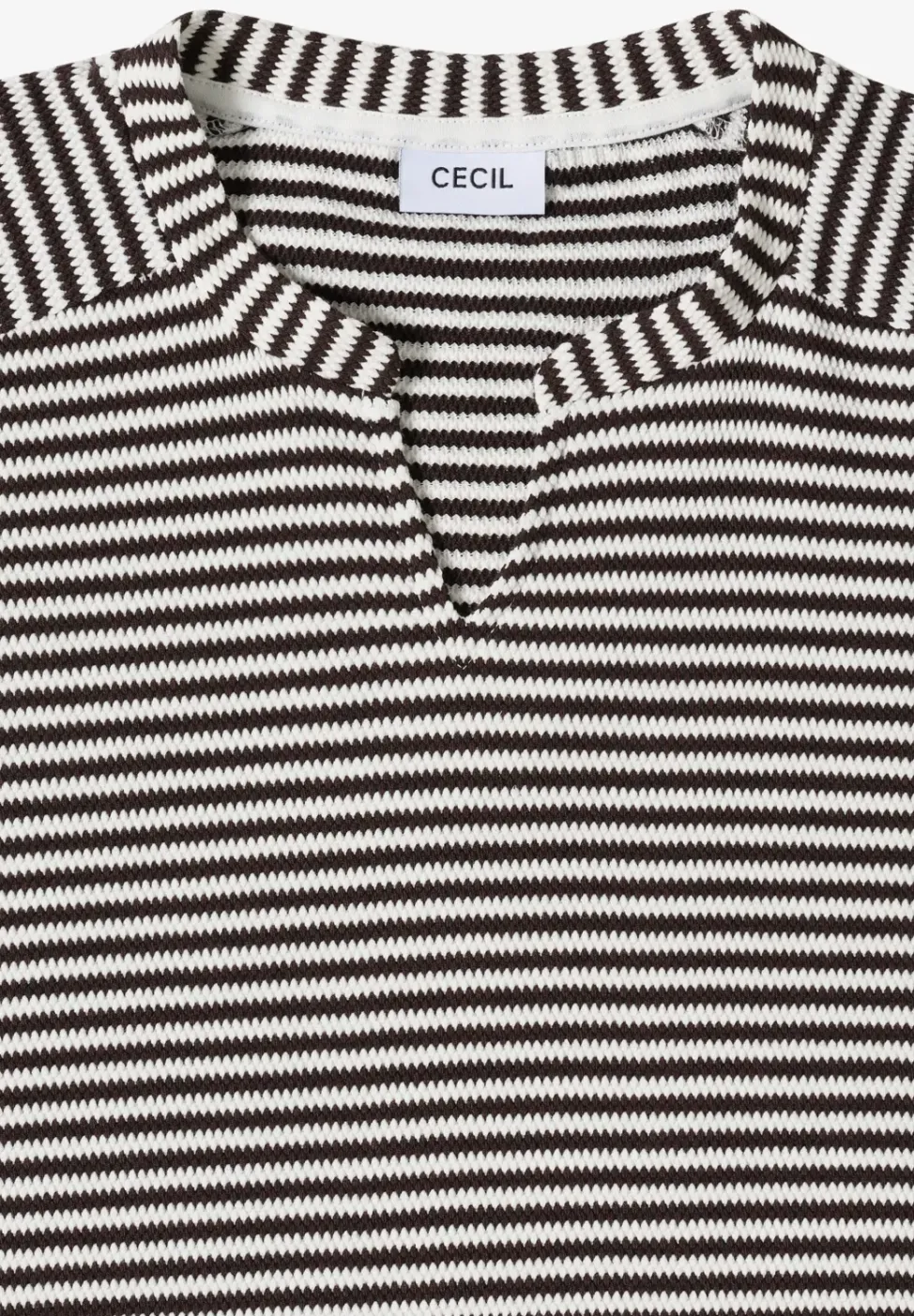 T-Shirt mit Split Neck und Struktur