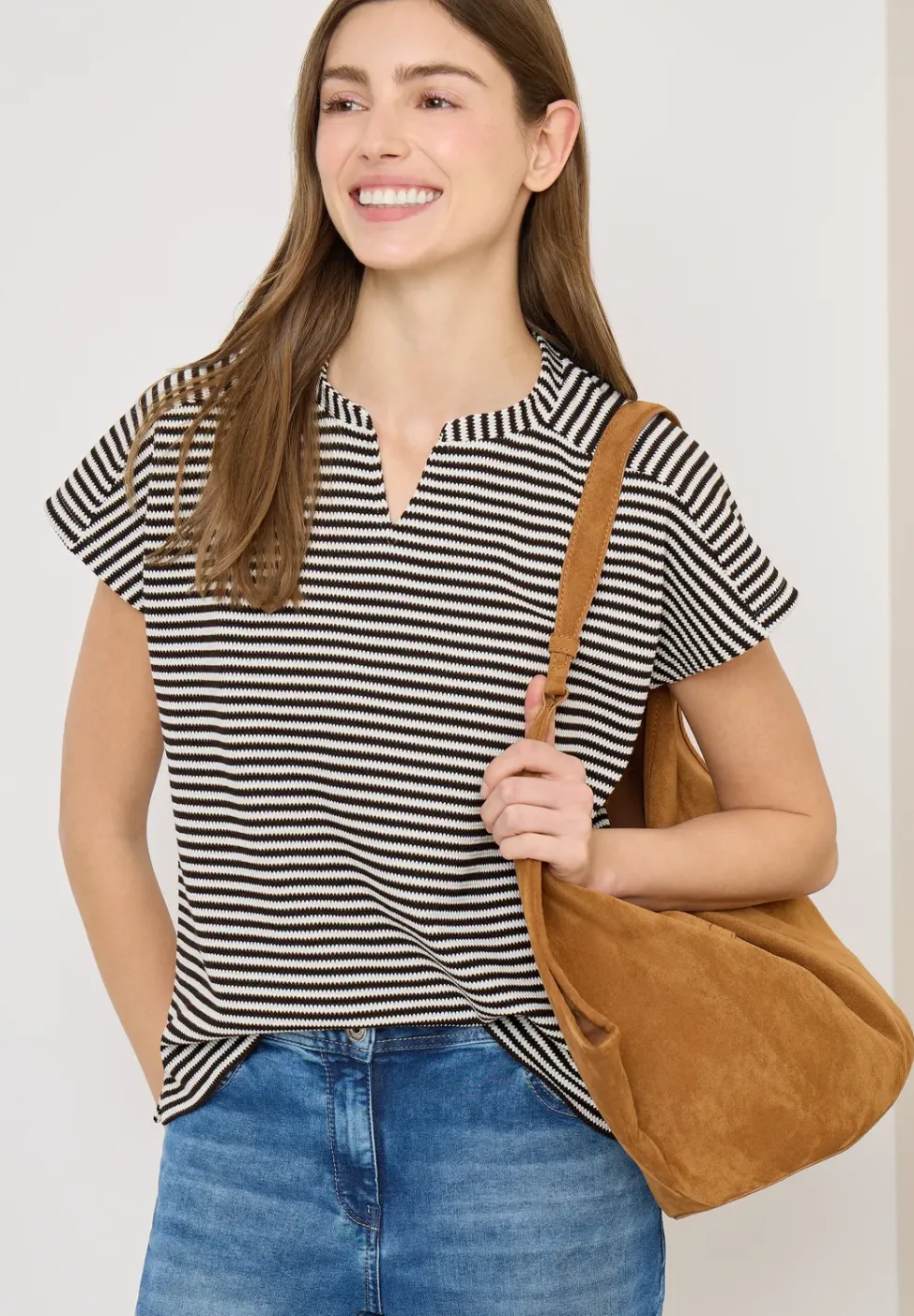 T-Shirt mit Split Neck und Struktur