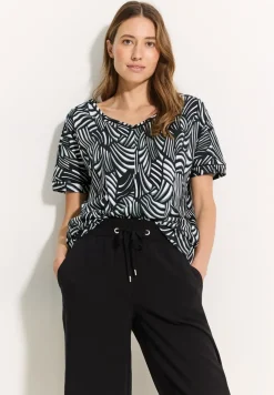 T-Shirt mit Stickerei