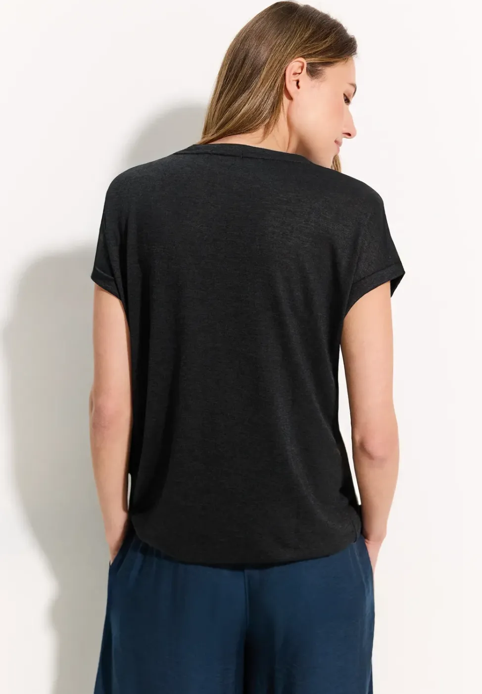T-Shirt mit Stickerei