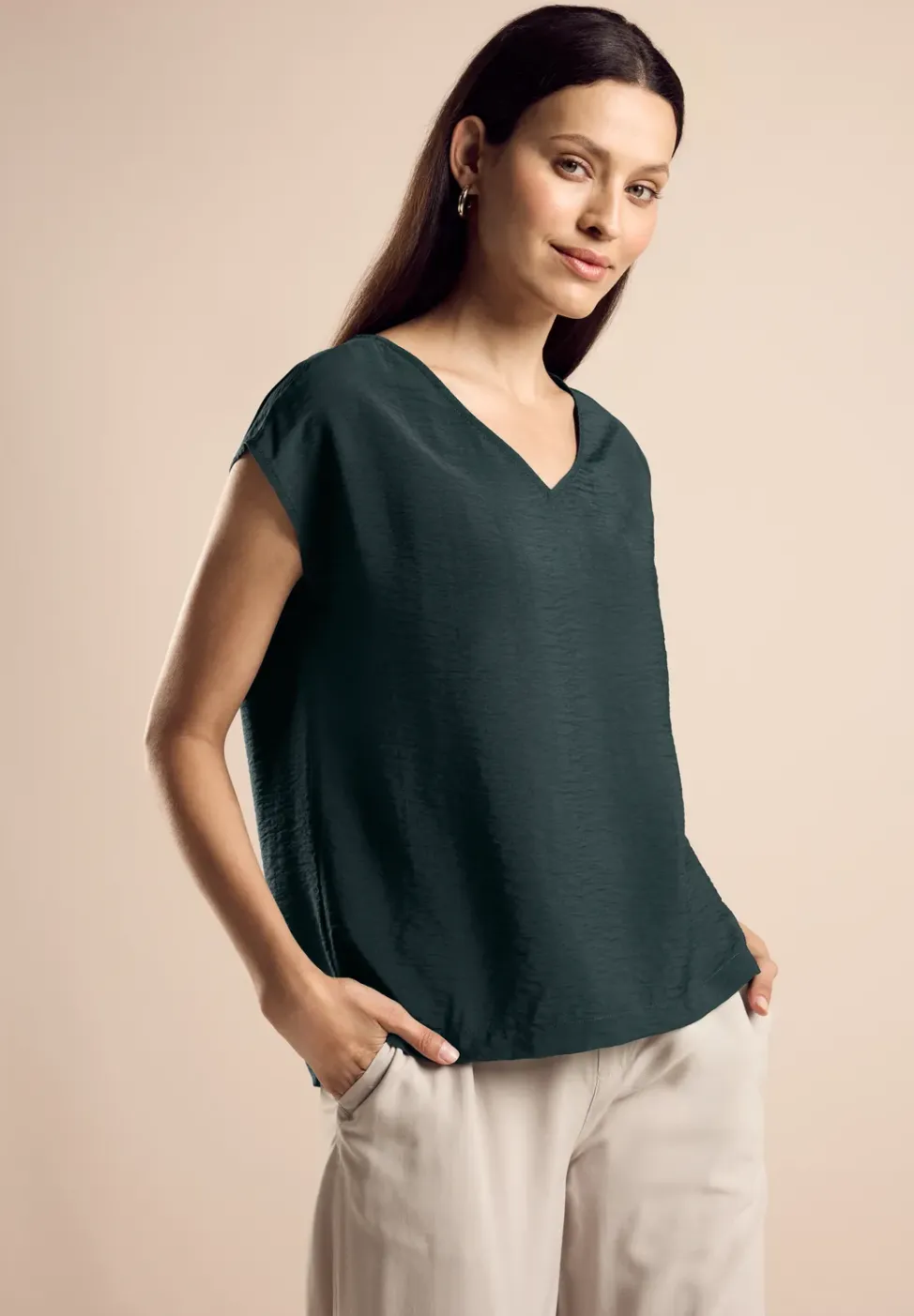 T-Shirt mit V-Ausschnitt