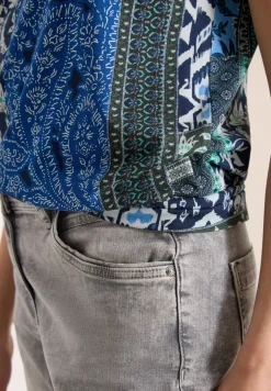 T-Shirt mit V-Neck und Patchwork-Print