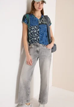 T-Shirt mit V-Neck und Patchwork-Print