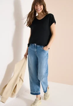 T-Shirt mit V-Neck und Spitzendetail