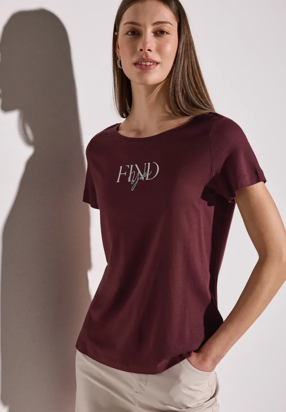 T-Shirt mit Wording Artwork