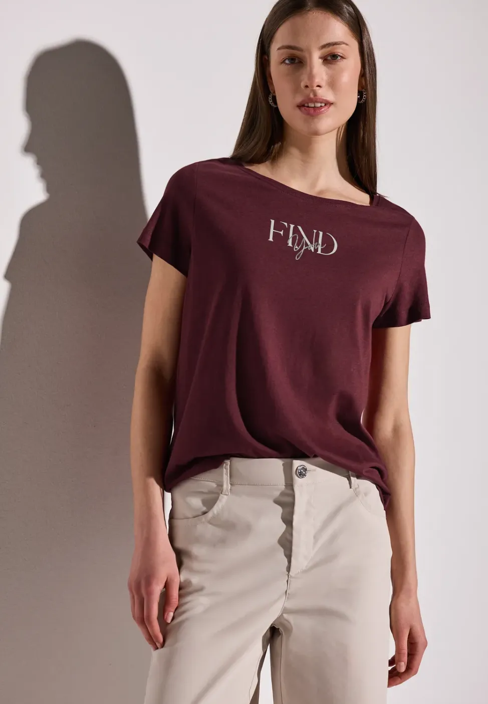 T-Shirt mit Wording Artwork