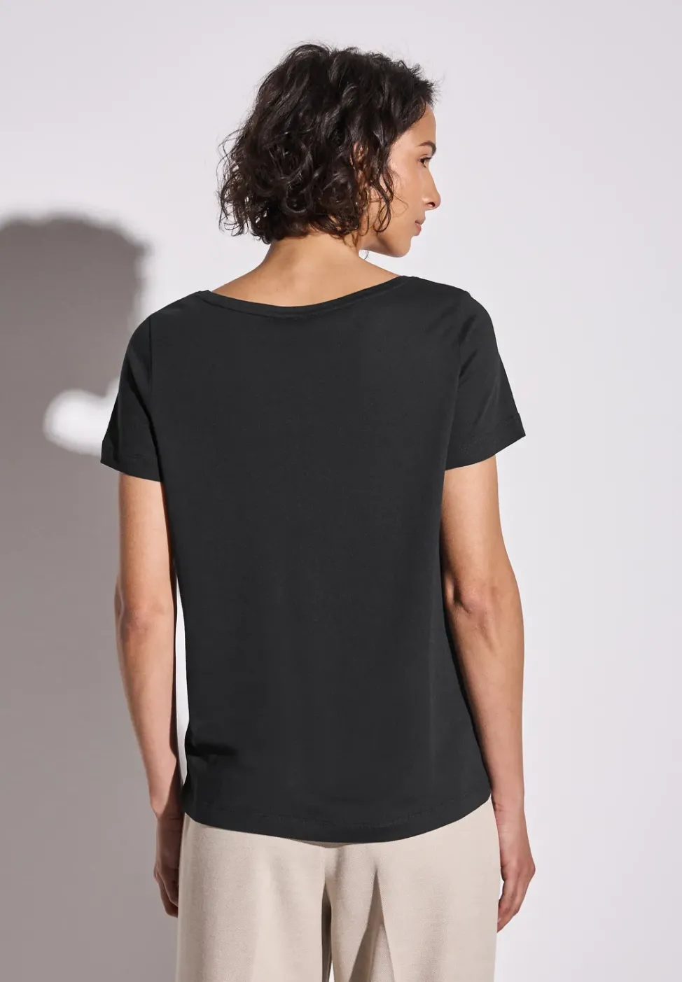 T-Shirt mit Wording Artwork