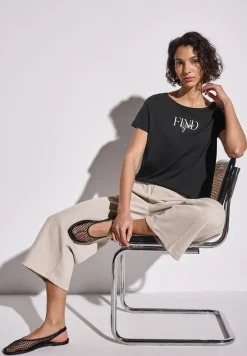 T-Shirt mit Wording Artwork