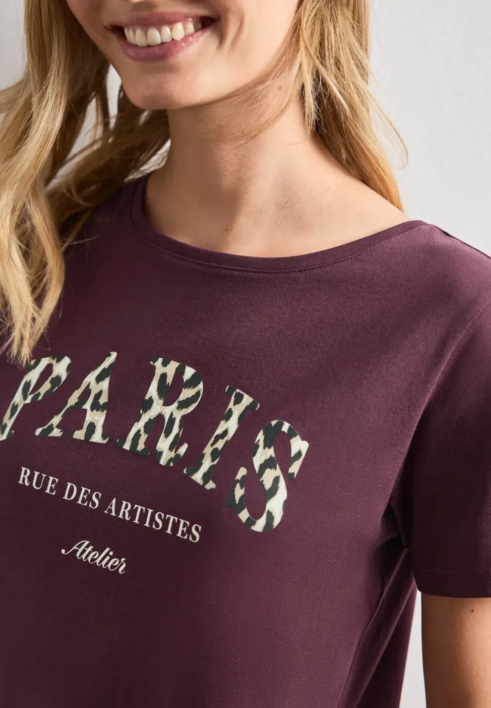 T-Shirt mit Wording Artwork