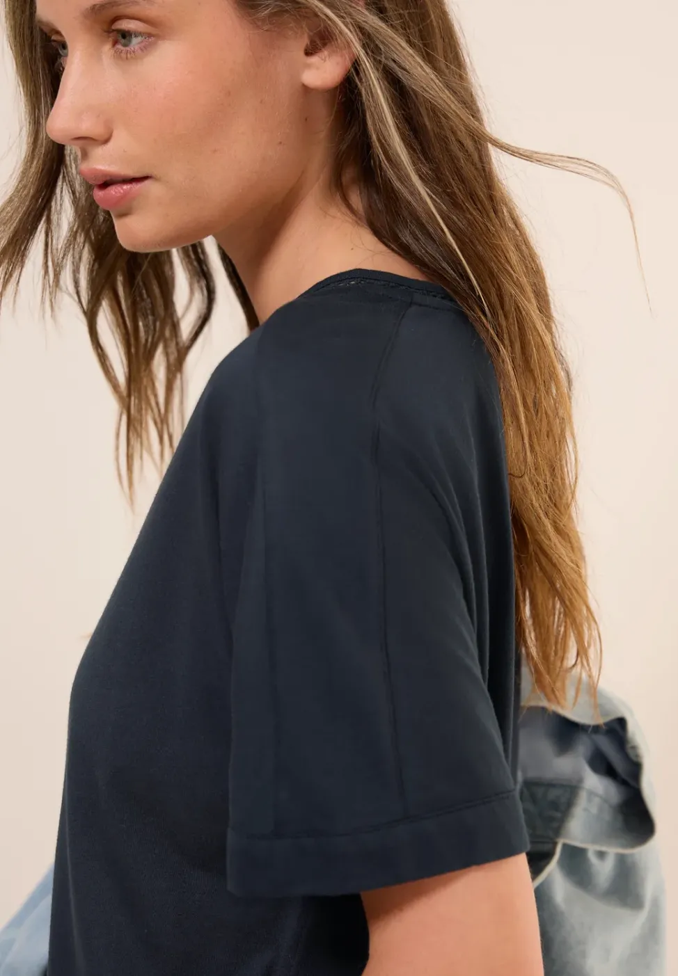 T-Shirt mit Zierdetail