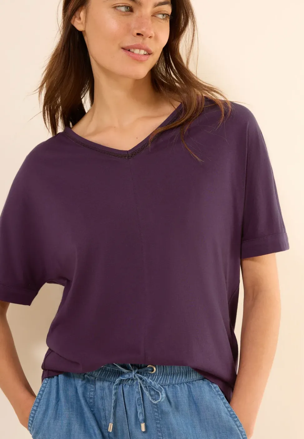 T-Shirt mit Zierdetail