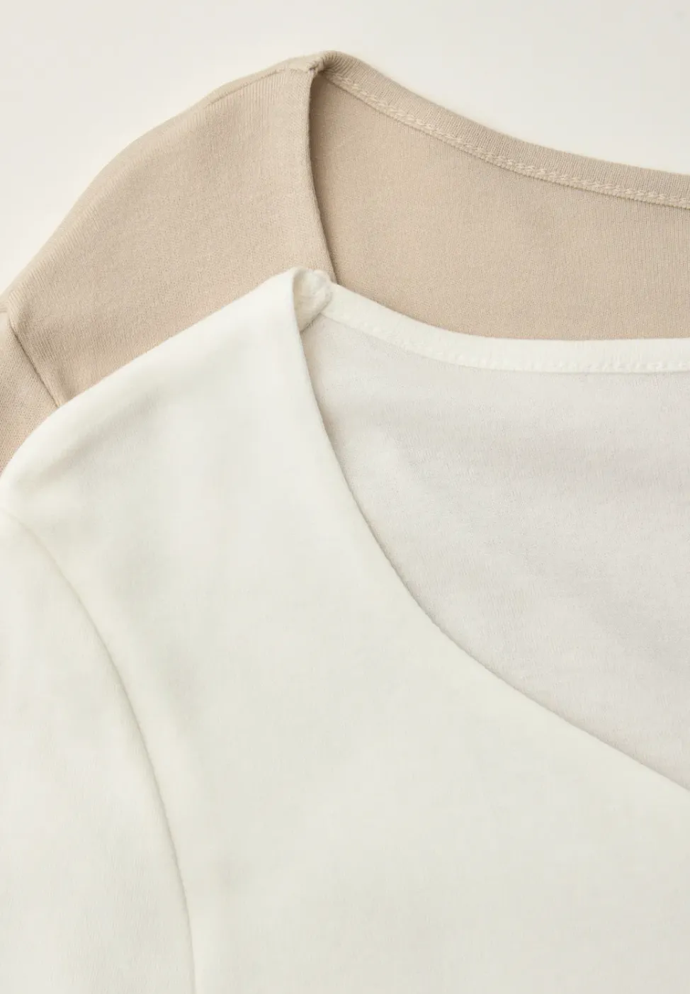 T-Shirts mit Herzausschnitt im 2er-Pack