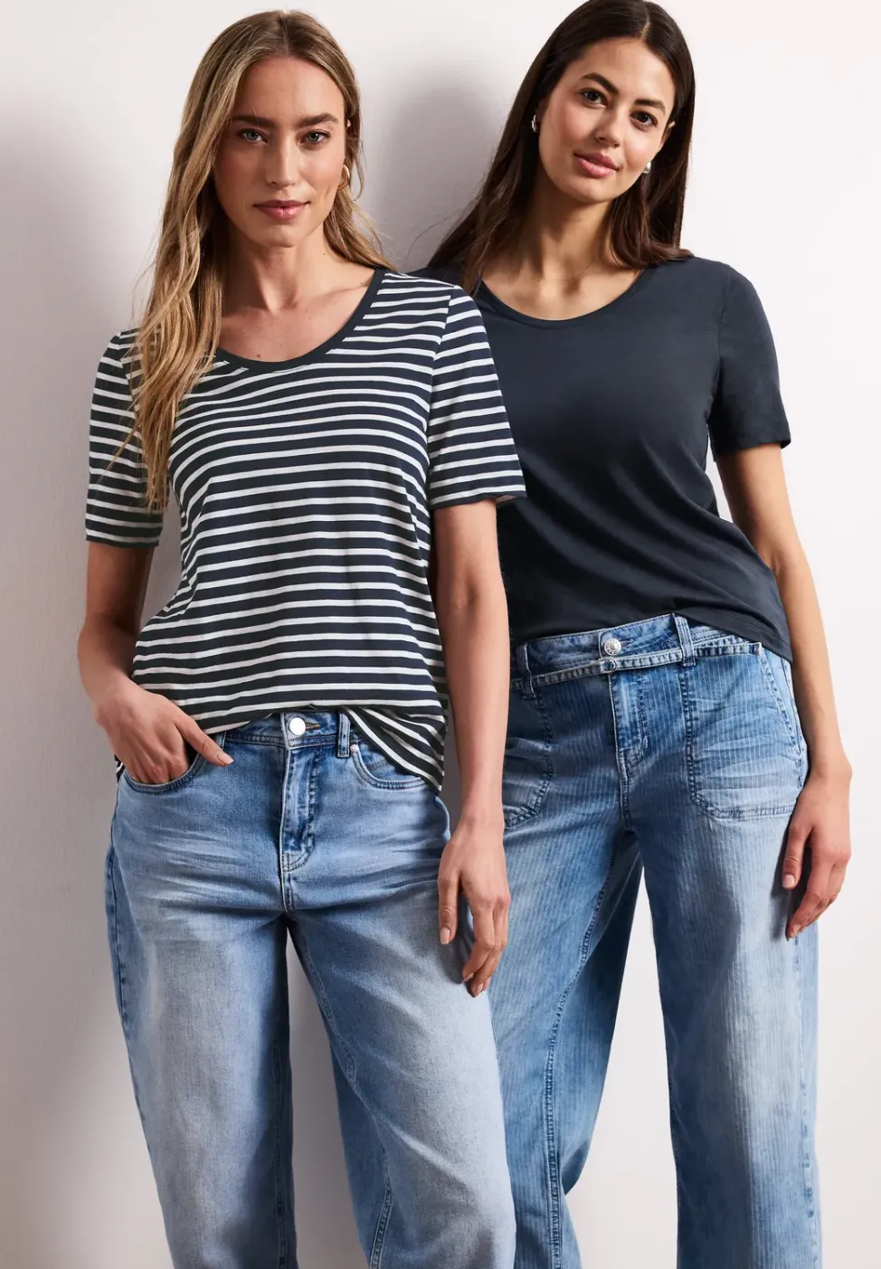 T-Shirts mit rounded V-Neck im 2er-Pack