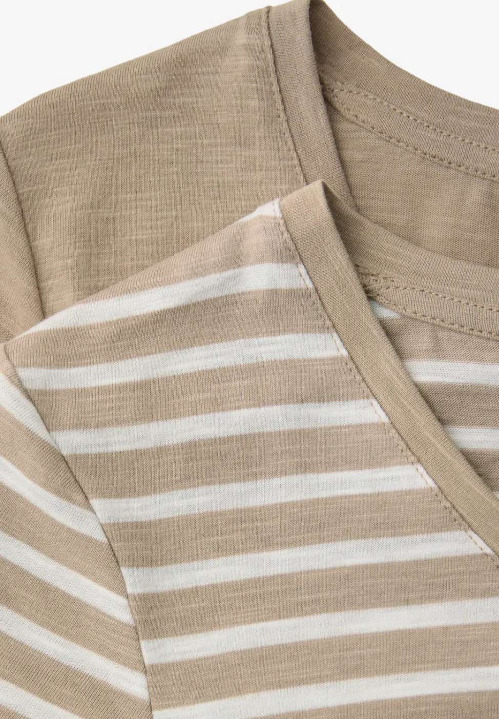 T-Shirts mit rounded V-Neck im 2er-Pack