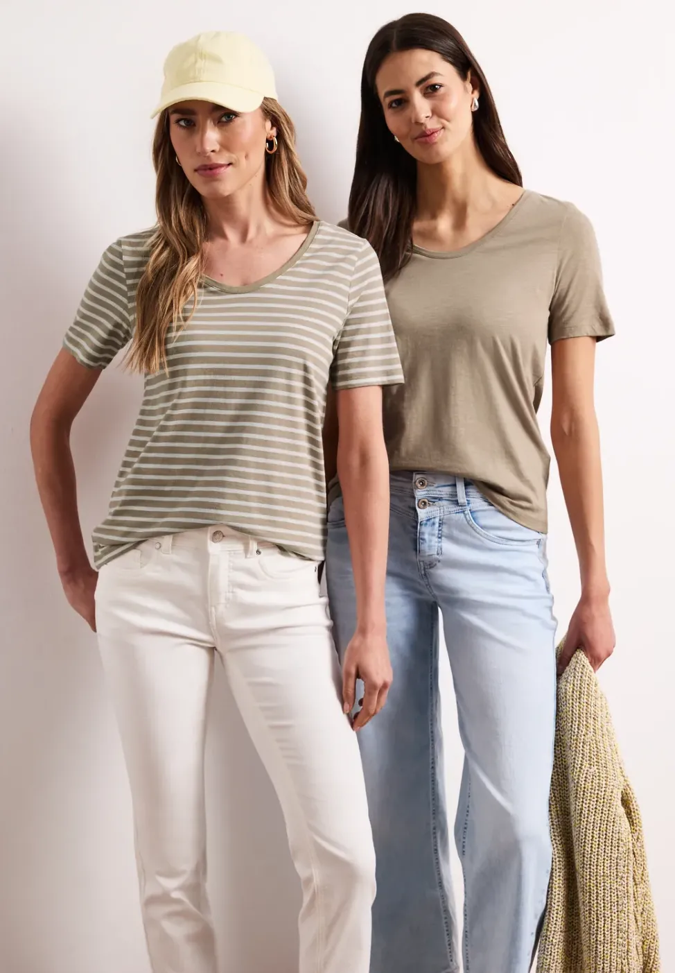 T-Shirts mit rounded V-Neck im 2er-Pack