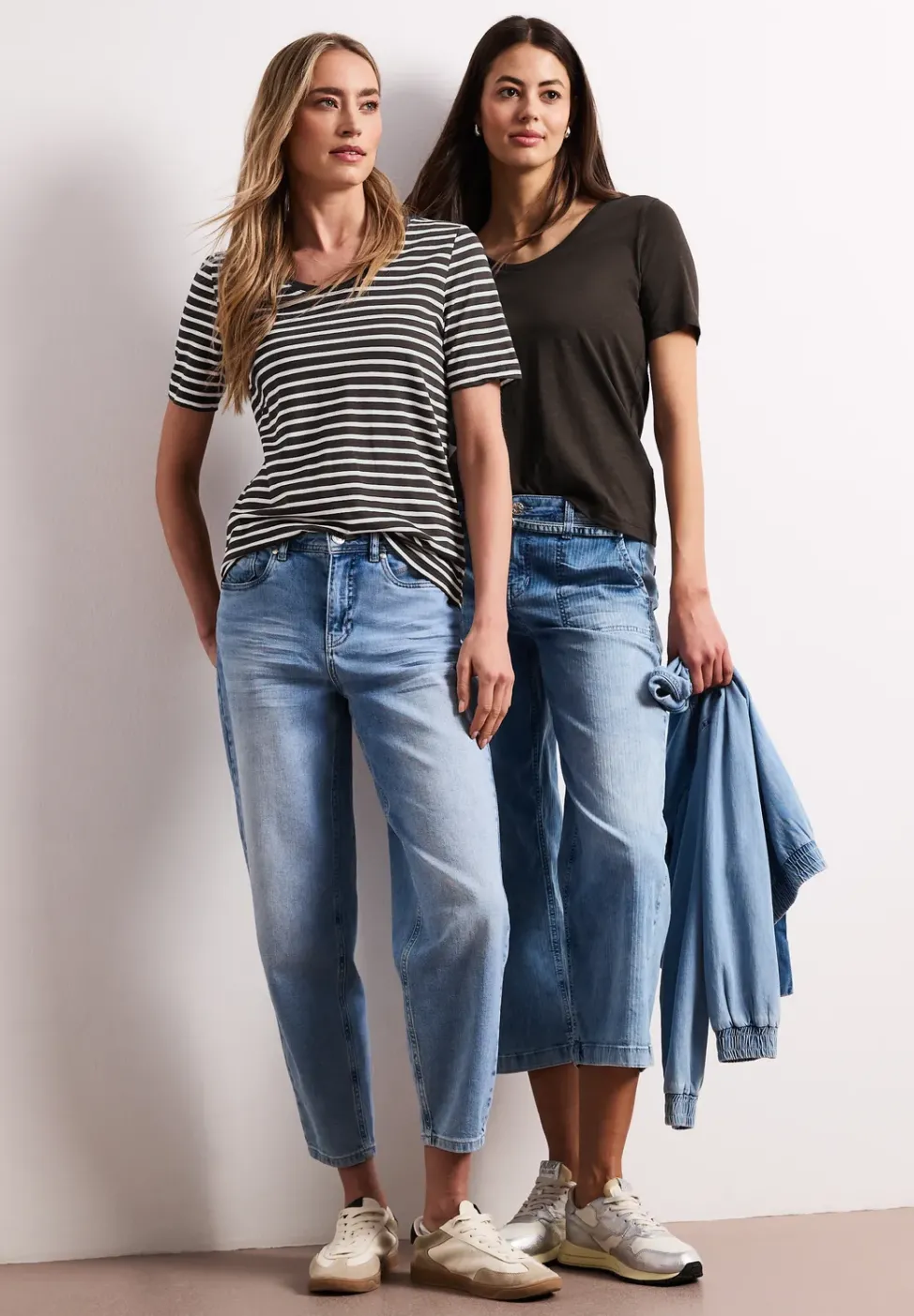 T-Shirts mit rounded V-Neck im 2er-Pack