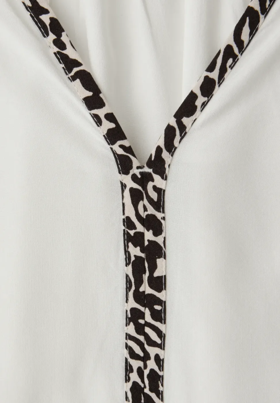 Tunika mit Tape-Details